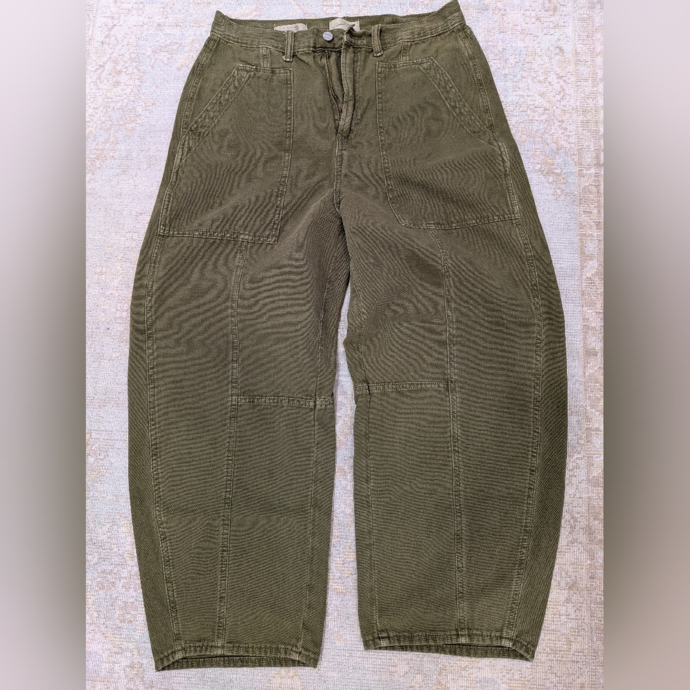 Universal Thread Olive Green Barrel Jeans